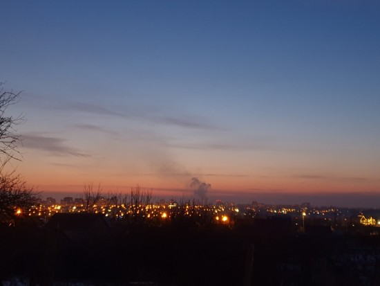 20210219_183833.jpg (133.01 КБ) 8599 просмотров Вид ночного города от бани