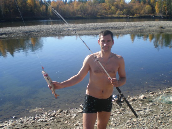 первй ленок на спининг.jpg