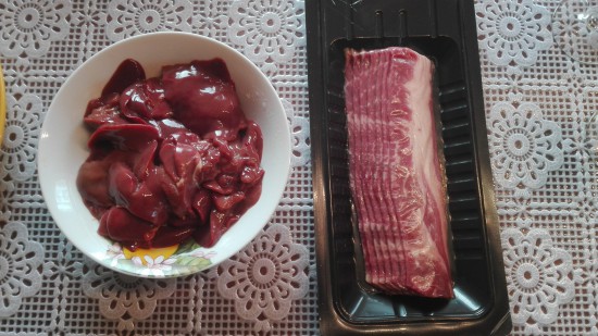 Печень и бекон.