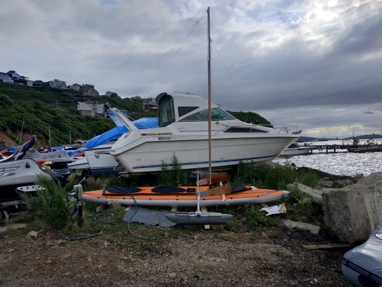 Это парусник из ПВХ!